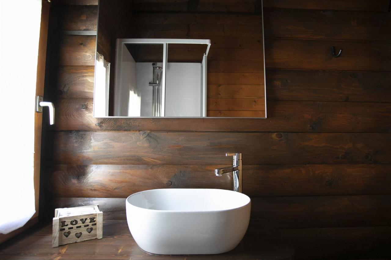IseoLakeRental - Villa Alessandra Riva di Solto Esterno foto